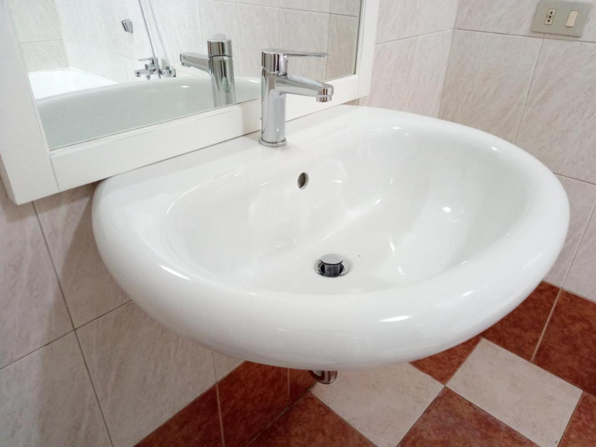 B&B Mike Novi Ligure Ngoại thất bức ảnh