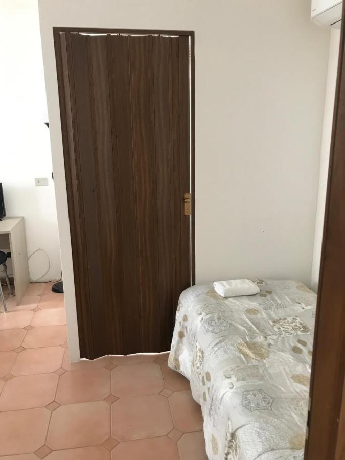 B&B Mike Novi Ligure Ngoại thất bức ảnh
